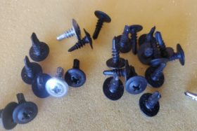 Self Tapping Screws